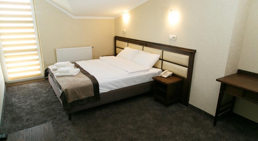 Avalon Palace Ternopil Extérieur photo
