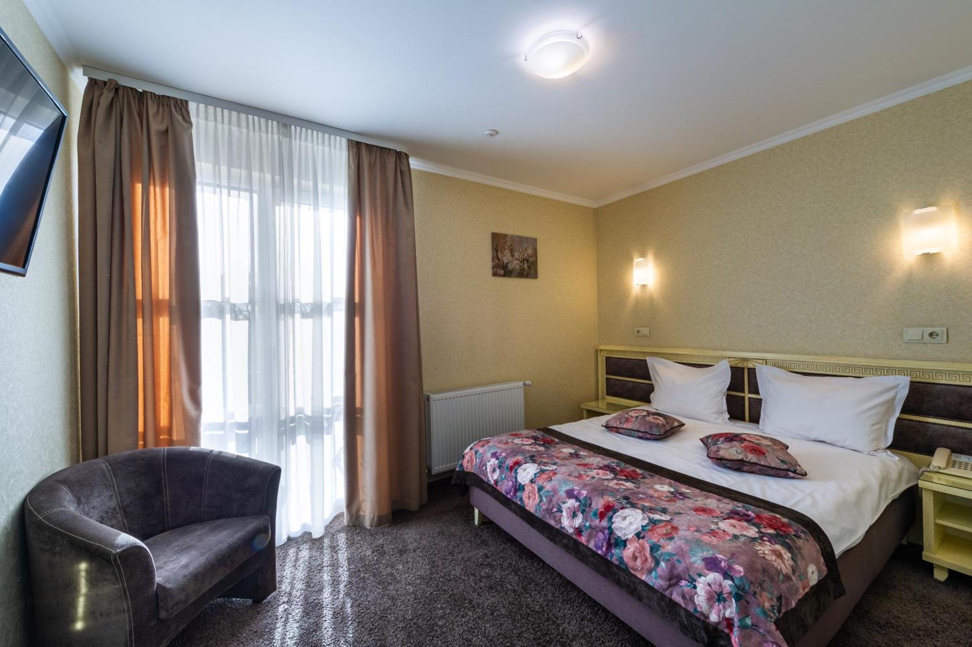 Avalon Palace Ternopil Extérieur photo