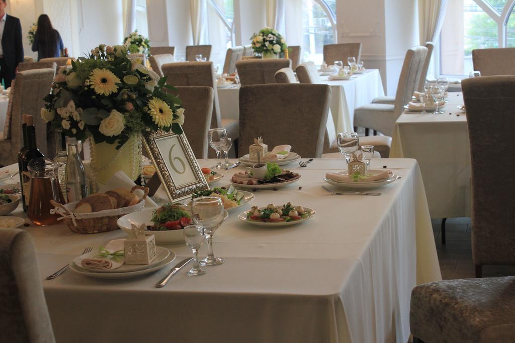 Avalon Palace Ternopil Extérieur photo