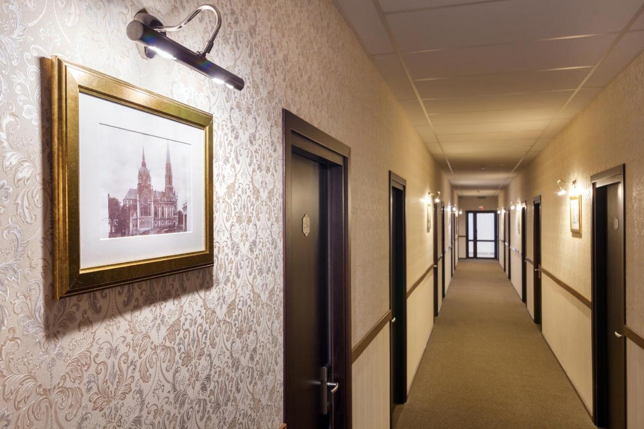 Avalon Palace Ternopil Extérieur photo